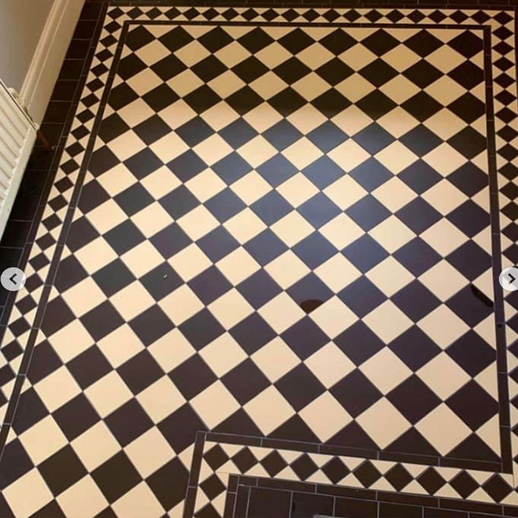 floor tiler