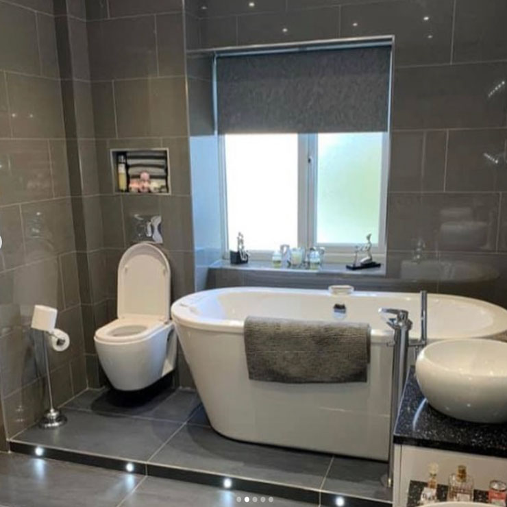 Bathroom tiler
