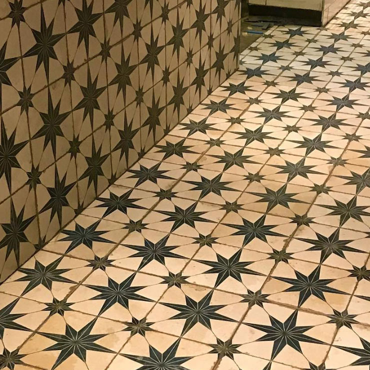 floor tiler